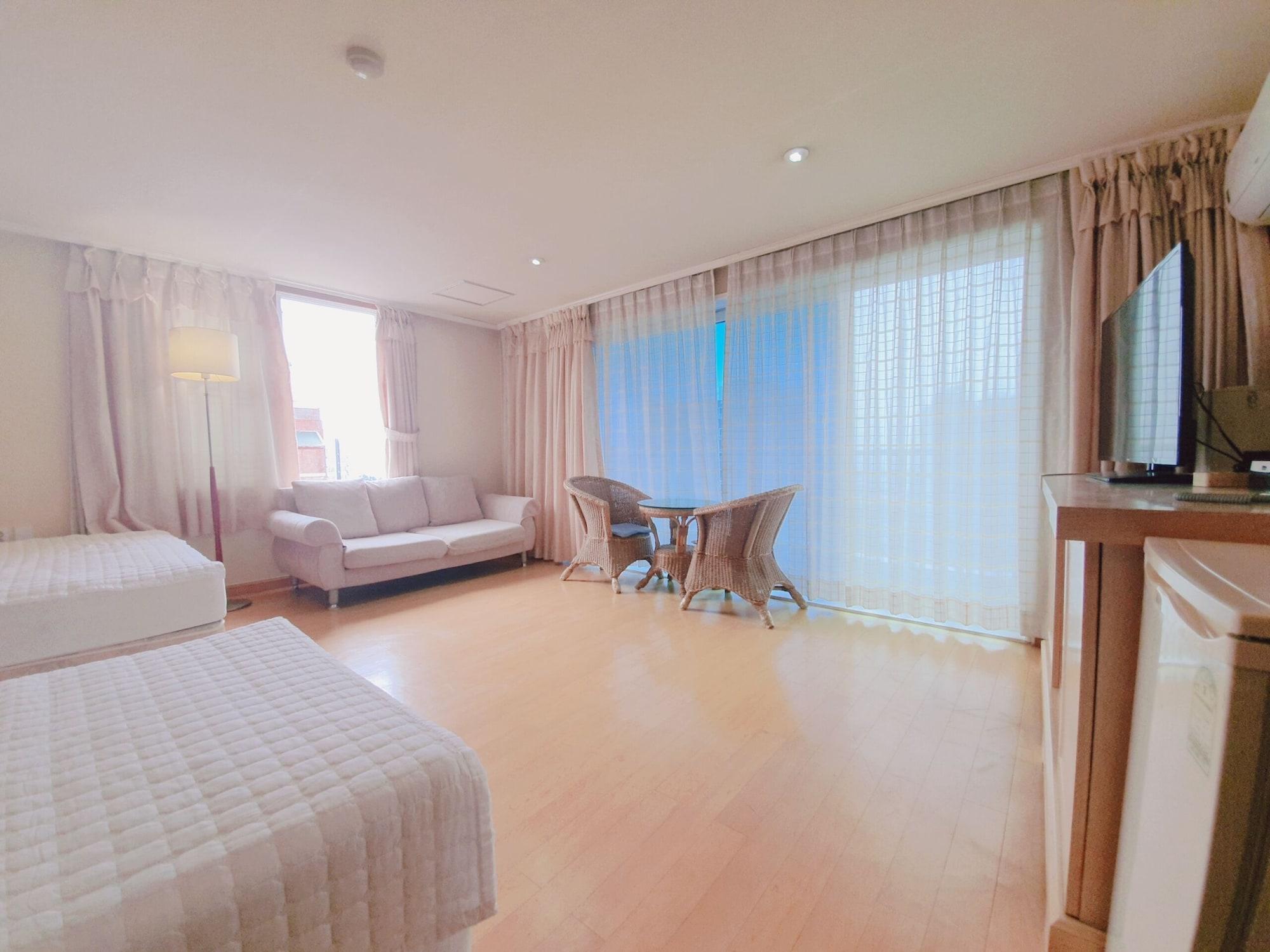 Hotel Good Inn Seogwipo Eksteriør billede